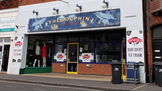 The Dolphin · Photos 8